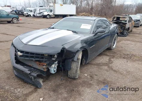 2013 Chevrolet Camaro 2Ls z USA, uszkodzony, nr VIN 2G1FA1E37D9108264